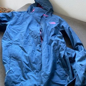 North face rain and windbreaker jacket